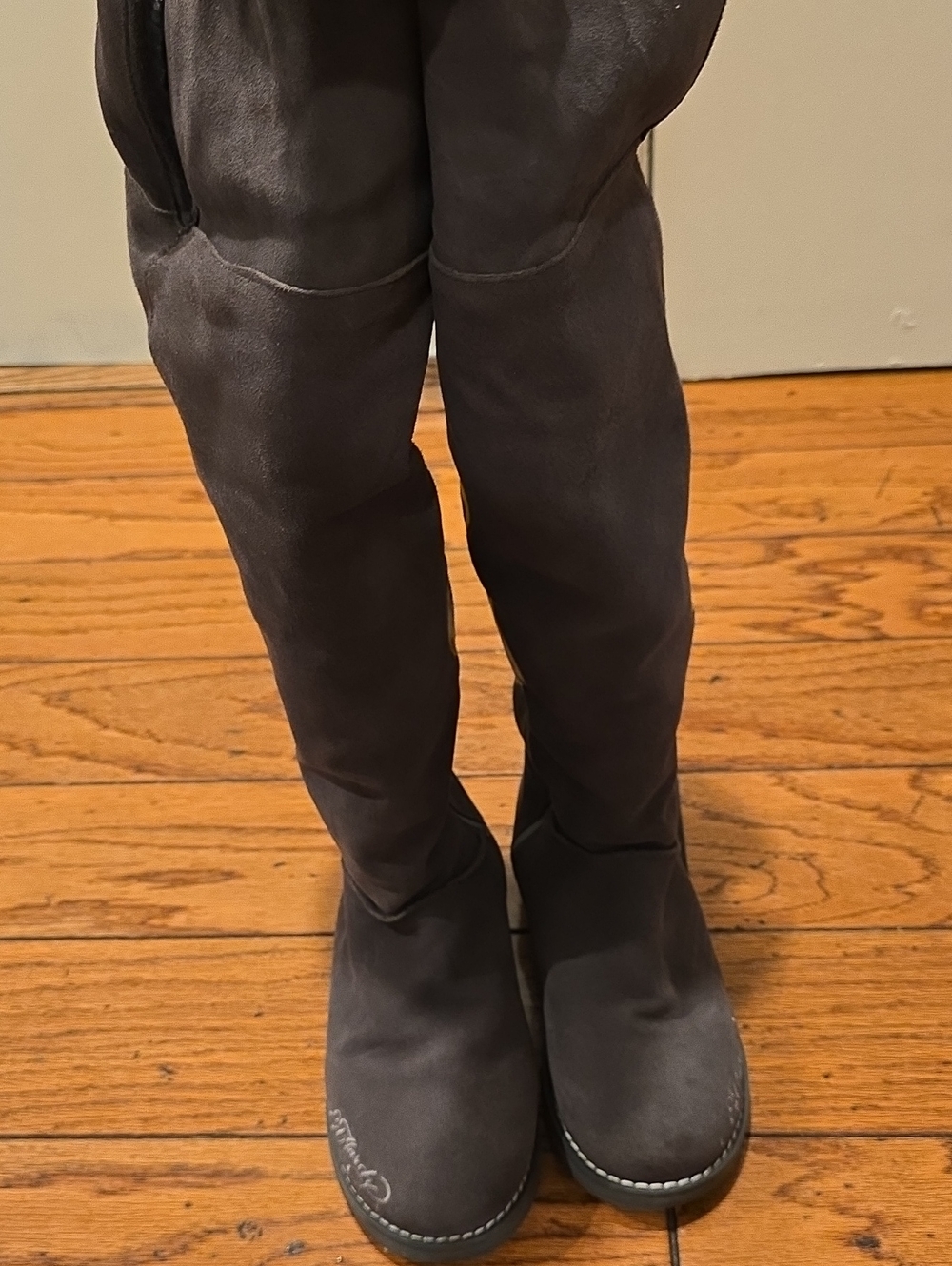 Ed Hardy Gray Suede Knee-High Boots with Heart & Skull Graphic - Picture 7 of 10